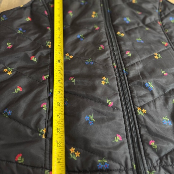 Basic Editions Black Quilted Puffer Vest - Picture 3 of 8
